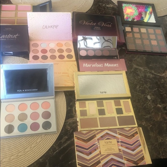 Makeup bundle - Picture 3 of 3